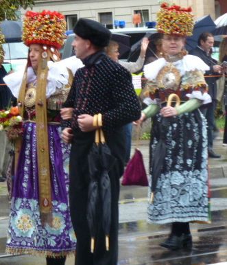 oktoberfest parade costumes, munich, bavaria, germany